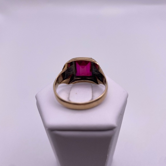 10k yellow gold Ruby ring - Picture 6 of 10